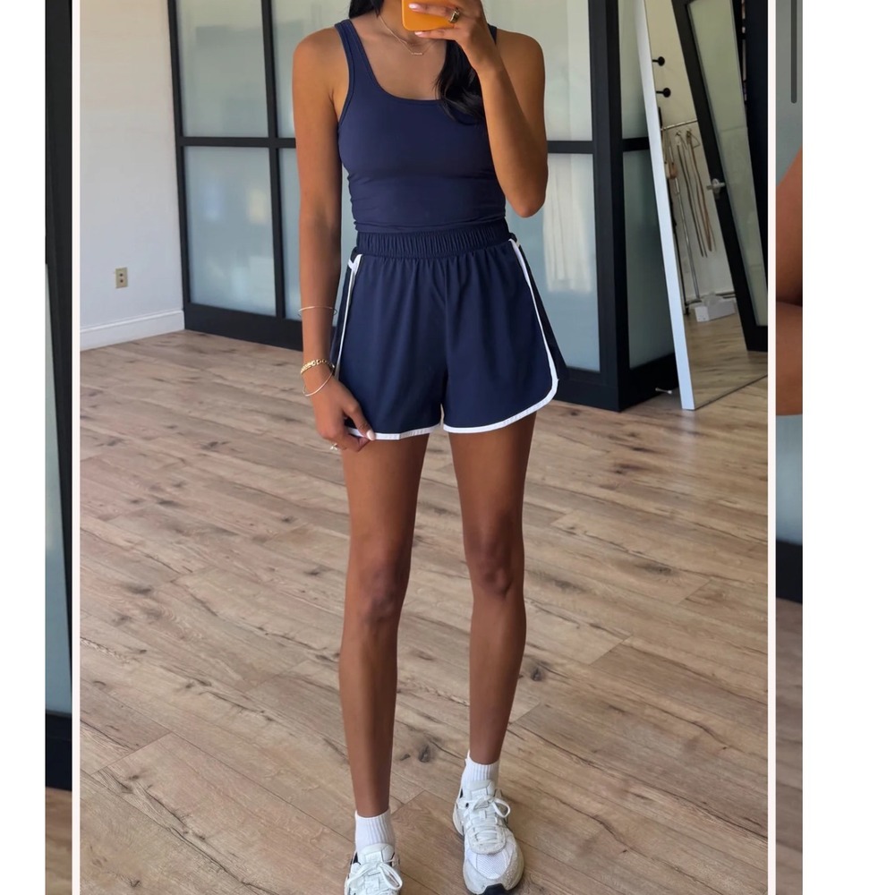 Talulah Pleat Street Shortsie Navy Size Large Romper Jumpsuit Shorts